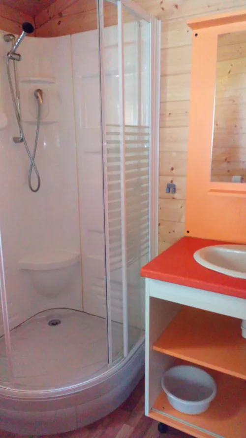 Location - Chalet Gentiane - image n°3 - Camping Municipal Le Ceytrou