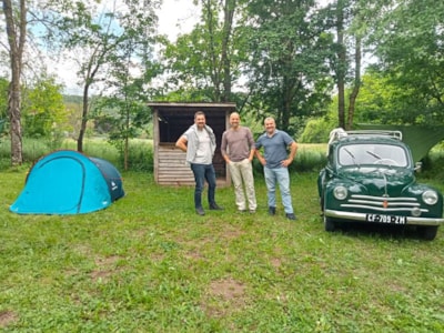 Pitch + 1 car + tent