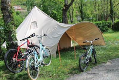 "Nomade" Tent - without toilet blocks - Without kitchen - Electricity fees not included