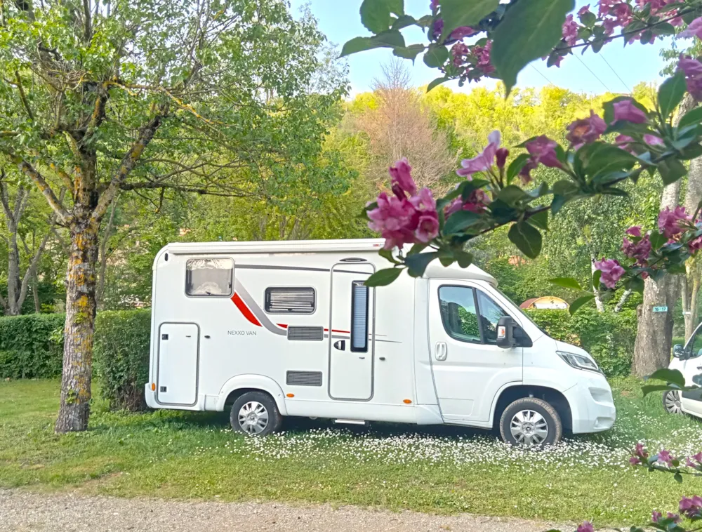 Emplacement - Emplacement Pour Camping Car - Camping Vert Lavande