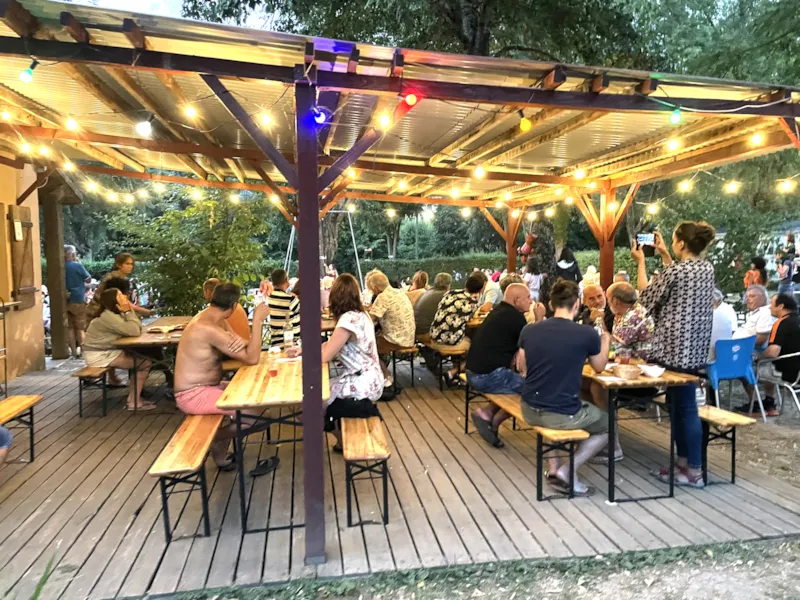 Emplacement Pour Camping Car