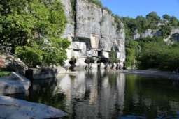 Camping de PEYROCHE - image n°18 - Roulottes