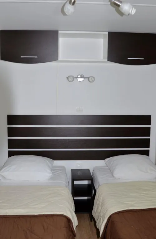 Huuraccommodatie(s) - Mobilhome Met Airconditioning - 28 M² - 2 Slaapkamers - image n°5 - Camping de PEYROCHE