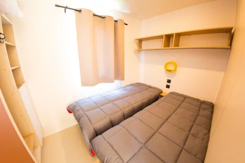 Location - Mobil Home Climatisé - 23M² - 2 Chambres . - image n°5 - Camping de PEYROCHE