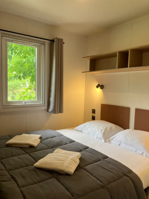 Mietunterkunft - Mobilheim Mit Klimaanlage – 28 M² – 2 Schlafzimmer - image n°5 - Camping de PEYROCHE