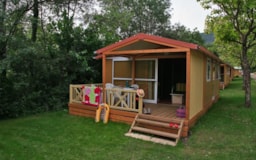 Huuraccommodatie(s) - Chalet Confort Orange 30M²  ** 2Ch. – 5Pers. ( 4 Adultes Maximum) - Camping Sandaya Les Jardins de Privas