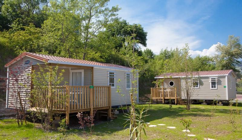 Accommodation - Mobil-Home Grand Confort Rose 25M² 2Ch. – 4Pers. - Ardèche Camping