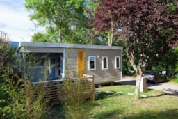 Location - Mobil-Home Grand Confort Gris 23M² *** 2Ch. – 5 Pers. ( 4 Adultes Maximum) - Camping Sandaya Les Jardins de Privas