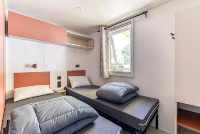 Mobile Home Premium Lounge
