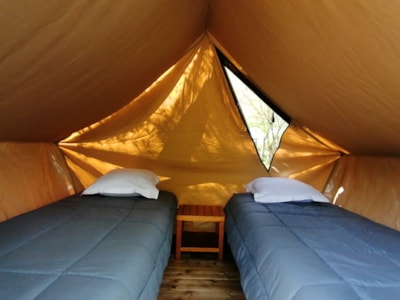 Lodge Tent (electricity included)
