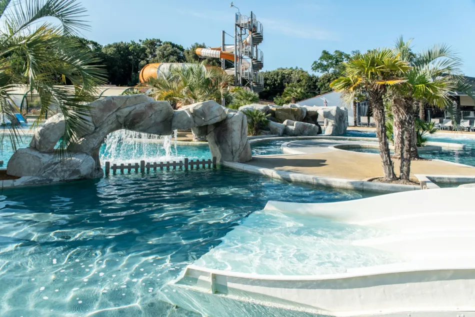 Camping Club Les Brunelles - MS Vacances 