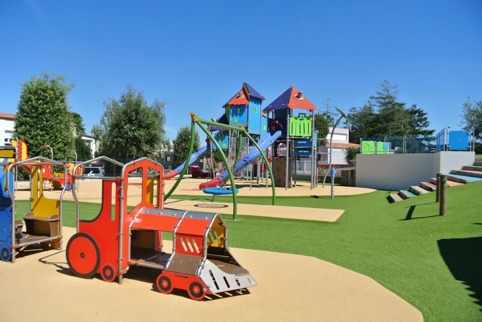 Camping Club Les Brunelles - MS Vacances 