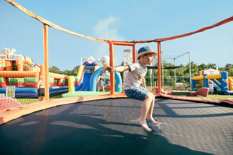 Camping Club Les Brunelles - MS Vacances 