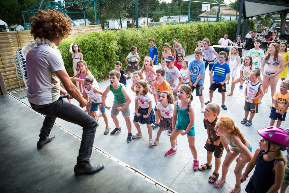 Camping Les Peupliers****