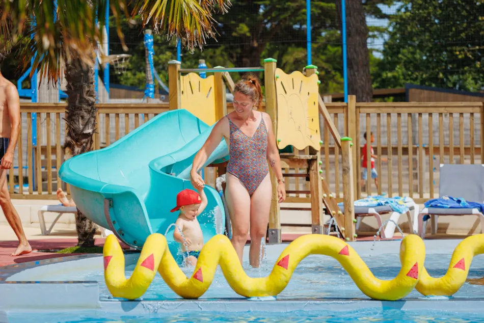 Camping Les Peupliers****