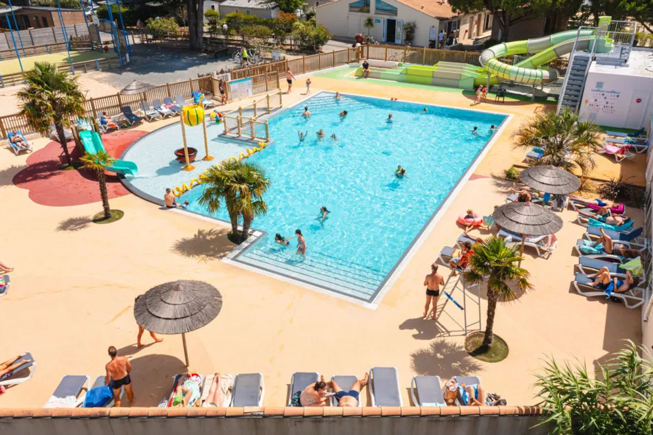 Camping Les Peupliers****