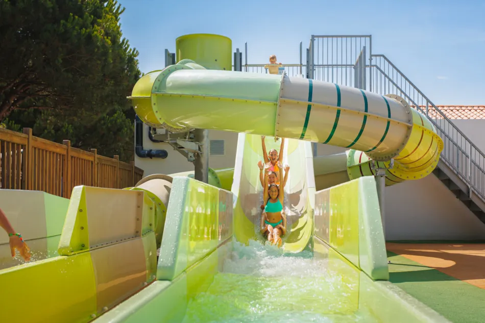 Camping Les Peupliers****