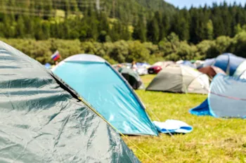 Stellplatz - Zeltplätze (Freie Fläche Auf Der Wiese) - Camping Resort Riegersburg