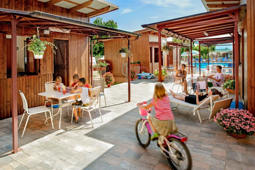 Mietunterkunft - Bungalow-Chalet - Bungalow Camping Baciccia