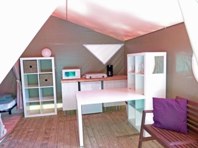 Lodge Insolite Nature VIVARAIS along the river without sanitary - 2 bedrooms - 25 m² + 15m² terrace