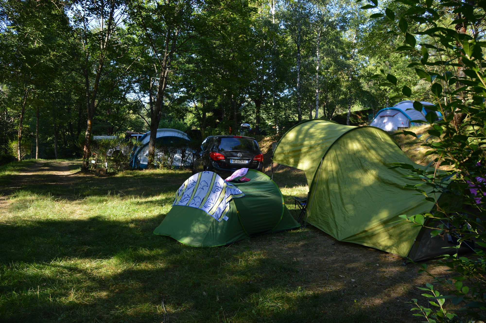 Emplacement - Emplacement Grand Confort Proche Piscine, Uniquement Les Tentes - Camping Sites et Paysages L'Oasis