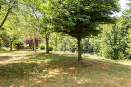 Emplacement - Emplacement Privilège Bord De Riviere, Électricité Incluse - Camping l' OASIS Sites et Paysages