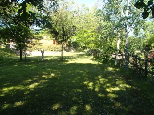Stellplatz - Stellplatz Privilege Xxl (150–200 M²) Mit Picknicktisch - image n°5 - Ushuaïa Villages - Camping l'Oasis *****