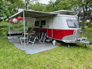 Emplacement - Stellplatz Grand Confort Ruhe und Natur - Ushuaïa Villages - Camping l'Oasis *****