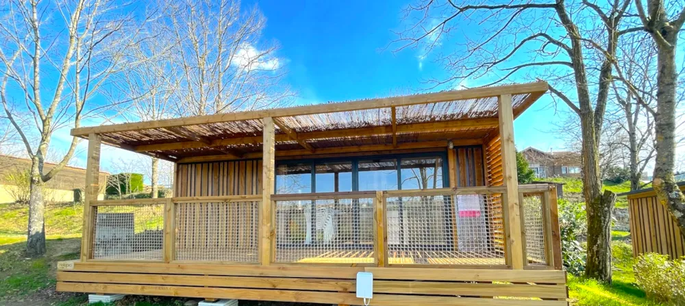 Location - Nouveau 2025 Chalet Privilège Marsanne - 3 Ch - Tv - 35M2, Terrasse Couverte De 17M2 - Camping l' OASIS Sites et Paysages