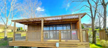 Mietunterkunft - Chalet Privilege Marsanne - 3 Bedrooms - Tv - 35M2, Covered Terrace Of 17M2 - Camping l' OASIS Sites et Paysages