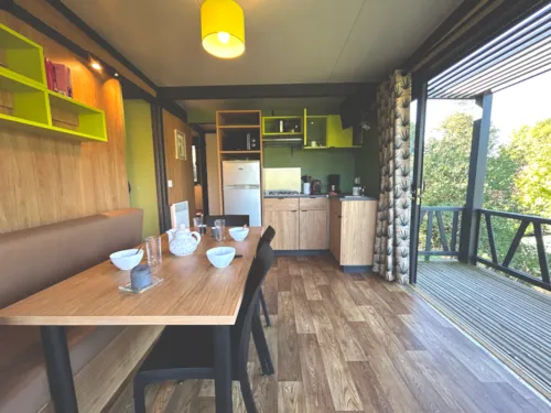 Mietunterkunft - Chalet Privilège Panoramic 2 Schlafzimmer - Tv - 25 M², Überdachte Terrasse Van 18M² - image n°5 - Ushuaïa Villages - Camping l'Oasis *****