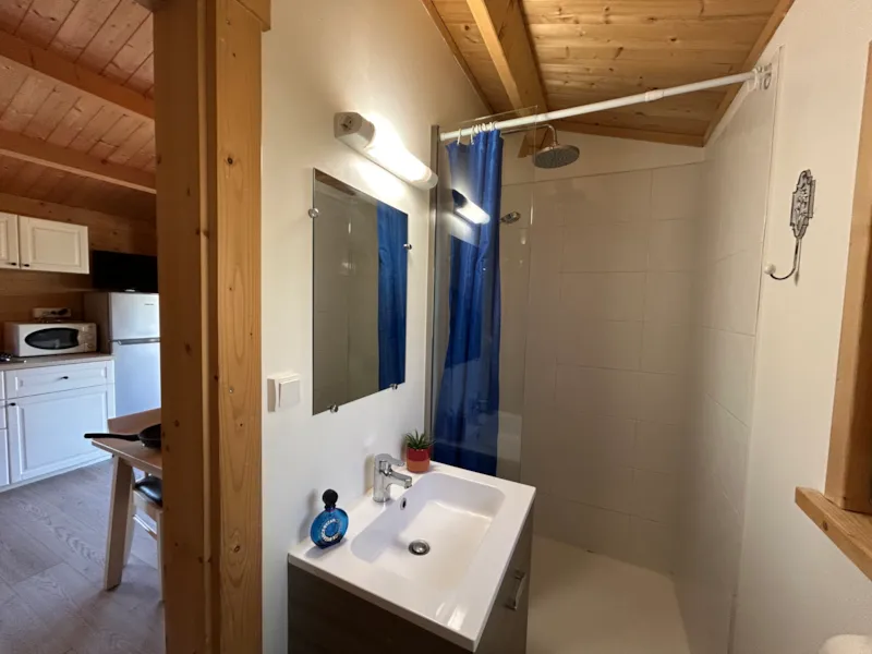 Chalet Privilège Green Cottage - 2 Ch - Tv - 25 M² - Confort + Terrasse Couverte 15M²