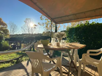 Huuraccommodatie(s) - Lodge Insolite Nature Canada 2 Slaapkamers Zonder Sanitair - 25 M² + 15 M² Overdekt Terras - Camping  Ushuaia Villages l'OASIS 