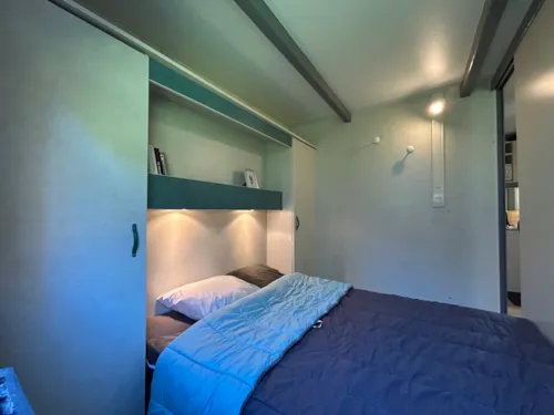 Mietunterkunft - Chalet Confort Acacia 2 Schlafzimmer In Der Nähe Des Pools - 25M² + 10 M² Überdachte Terrasse - image n°7 - Ushuaïa Villages - Camping l'Oasis *****