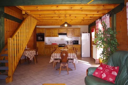 Location - Appartement "L'oustalet" / 105M² - 4 Chambres - image n°4 - Camping - Caravaneige L'Oustalet