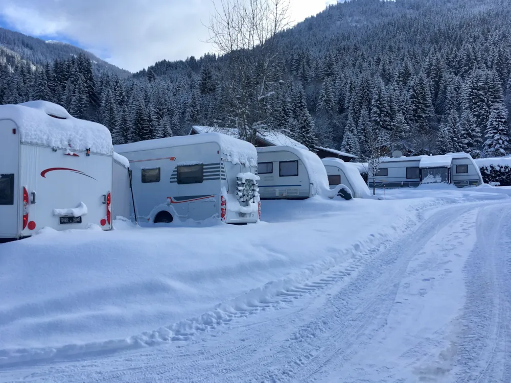 Camping - Caravaneige L'Oustalet - image n°7 - RhoneAlpes