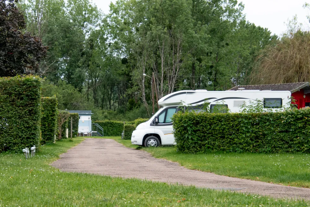 Stellplatz - Camping-Pauschale (Stellplatz, 2 Personen, 1 Fahrzeug) - Camping Onlycamp Longue Rive