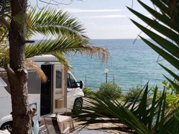 Stellplatz - Stellplatz Meerblick (Max. 8,5 M) - Camping Sunêlia Villaggio dei Fiori