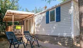 Mietunterkunft - Mobilheim  Comfort - 24 M² - 2 Schlafzimmer - Erhöhte Terrasse - Camping Marvilla Parks - Les Gorges de Provence