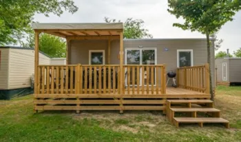 Mietunterkunft - Mobilheim  Comfort Modèle Xl - 33 M² - 3 Schlafzimmer - Erhöhte Terrasse - Camping Marvilla Parks - Les Gorges de Provence