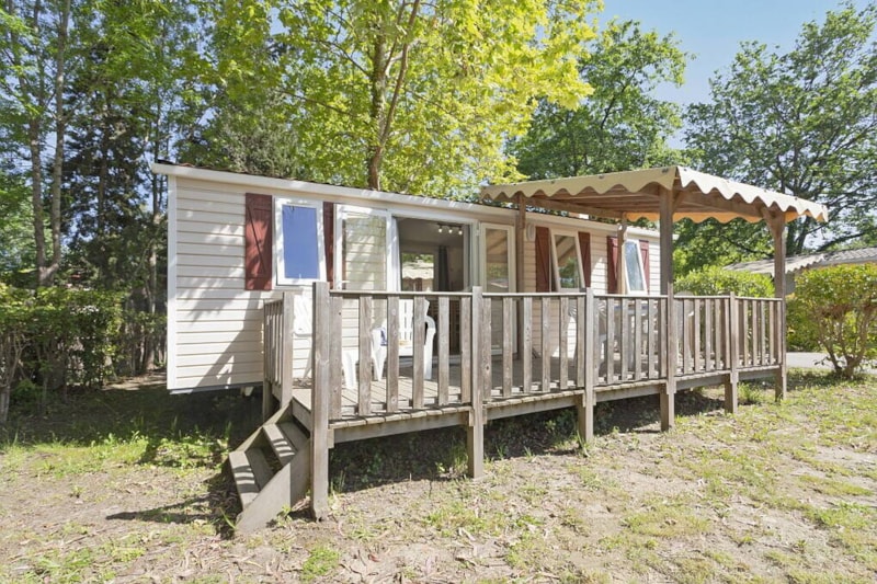 Mobil-home Classic 28m² | 2 chambres | Terrasse surélevée | Climatisation (4 adultes maximum)