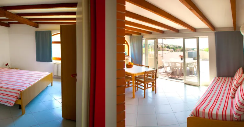 Residence (Deux Pièces)