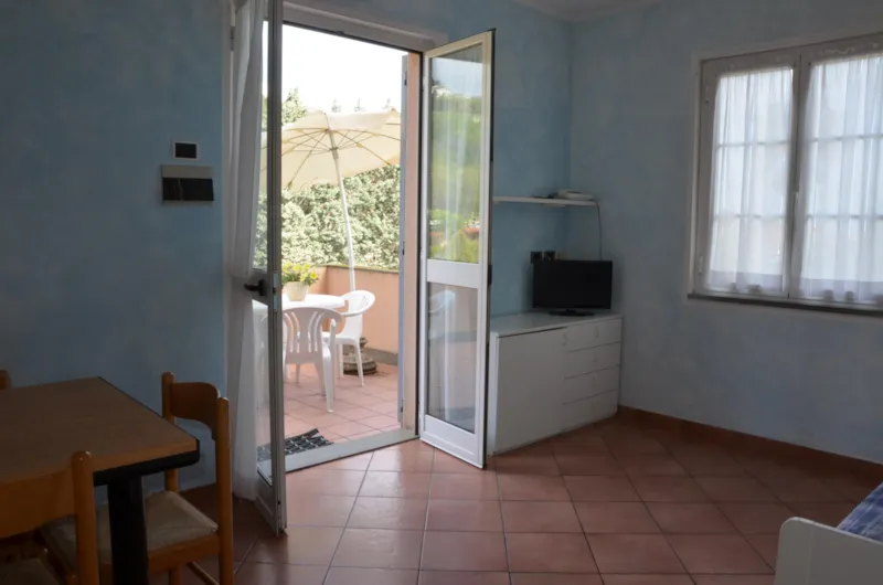 Residence (Deux Pièces)