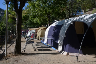 Pitch Tent max  m. 7 x 4 — 2