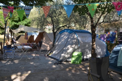 Pitch Tent max  m. 7 x 4 — 3
