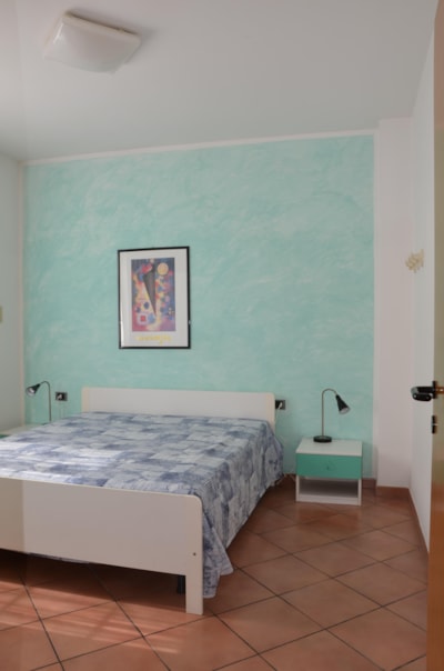 RESIDENCE (two rooms) — 6