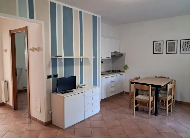 Residence (Deux Pièces)