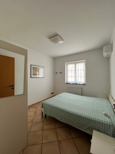 RESIDENCE (two rooms) — 9