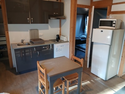 Chalet Standard 40m² - 2 bedrooms + TV + sheltered terrace