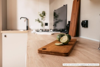 Homeflower Premium - 1 bedroom + semi-covered terrace + TV + dishwasher + air conditioning + linens included